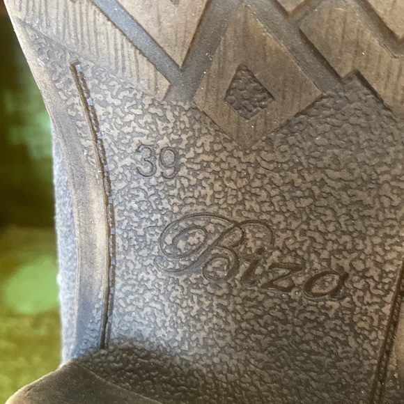 BIZA Carson Distressed Charcoal Graphite Leather Ankle booties, Women’s 39. - Picture 15 of 16